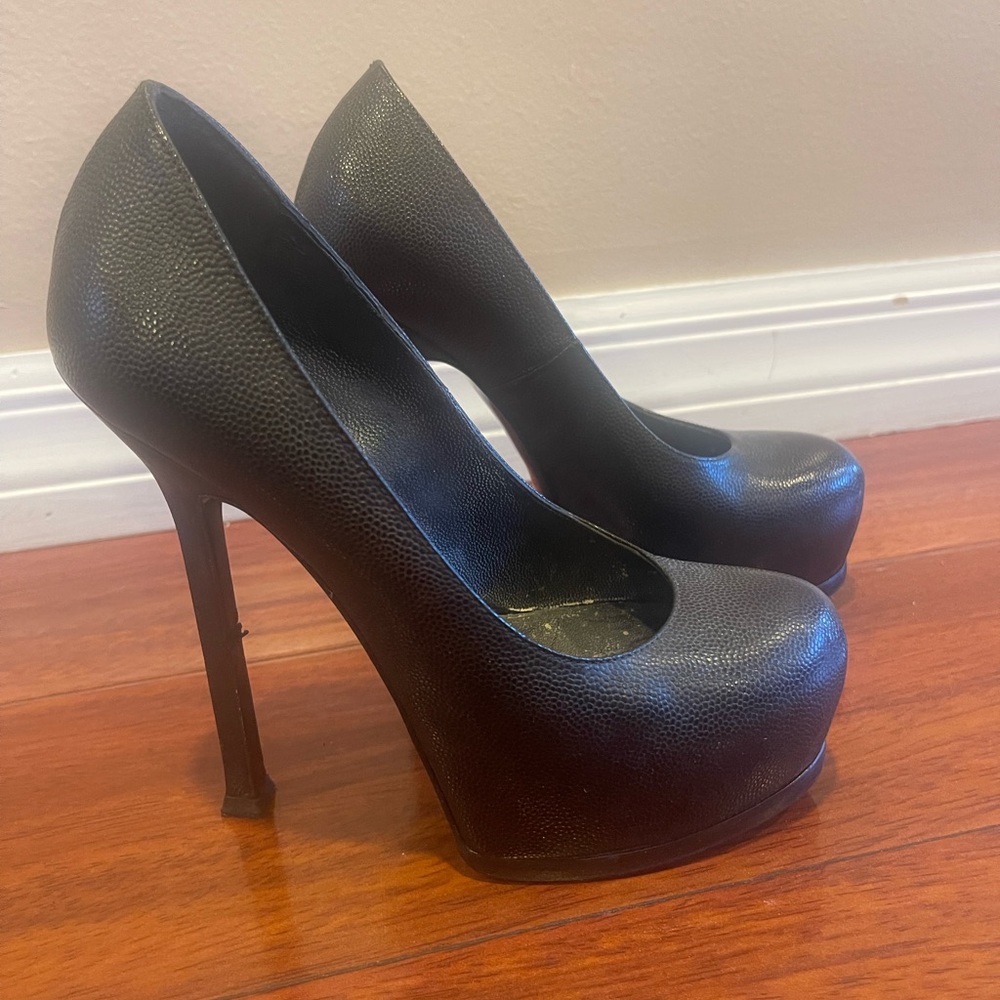 Ysl tribute pumps
